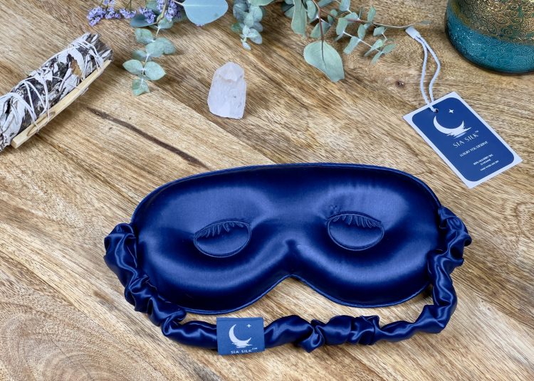 New Sia Silk™ Sleep Mask: Supreme comfort, absolute darkness, and lash-loving pure silk design